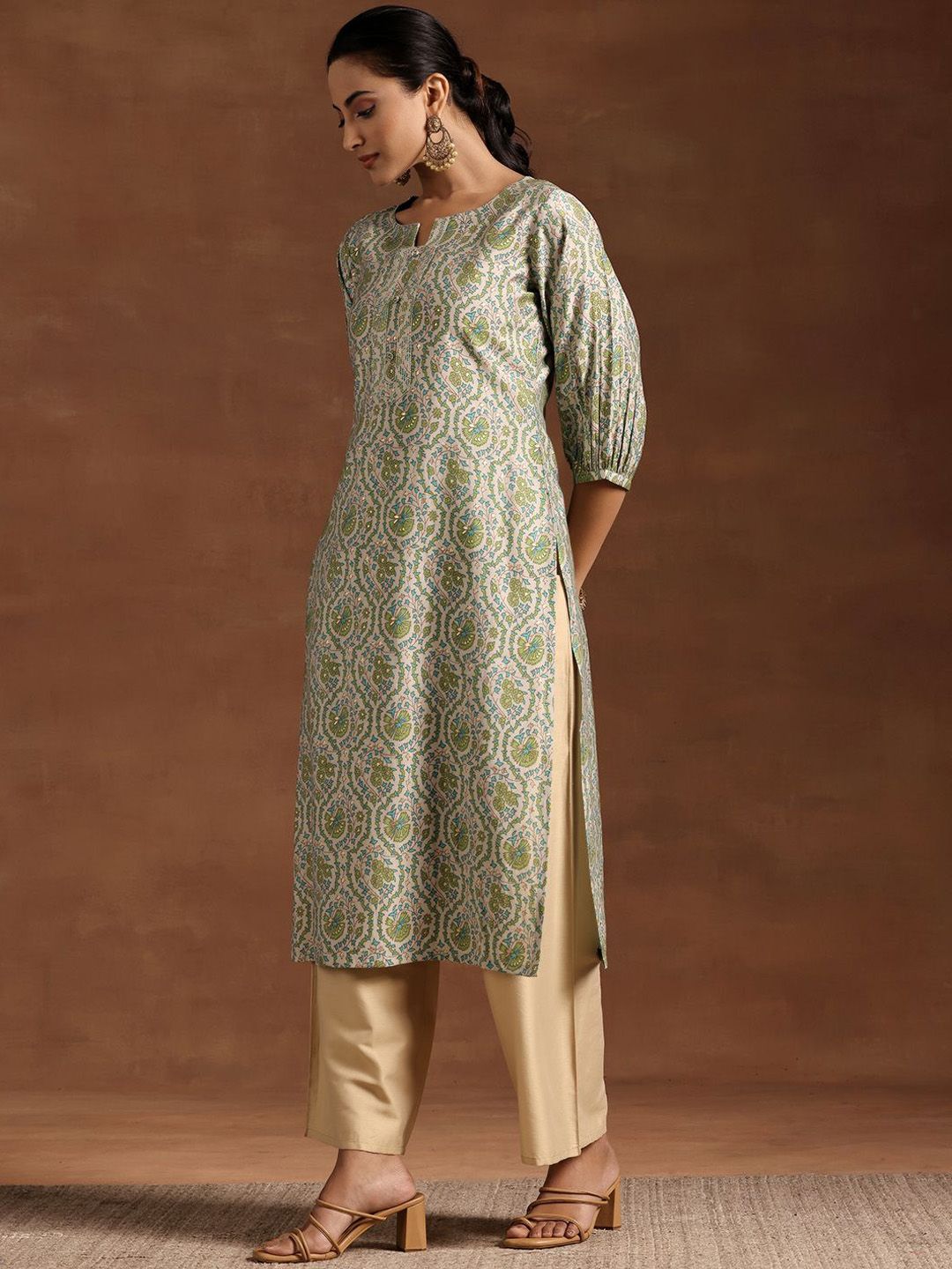 Libas Floral Printed Puff Sleeves Straight Kurta