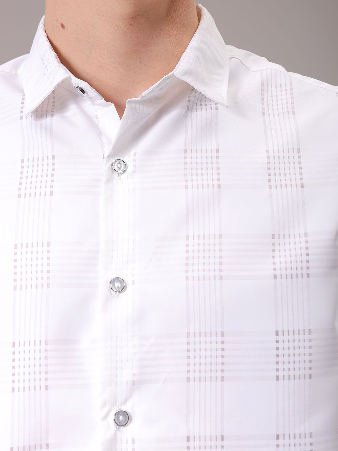 The Indian Garage Co Men Spread Collar Checked Slim Fit Shirt