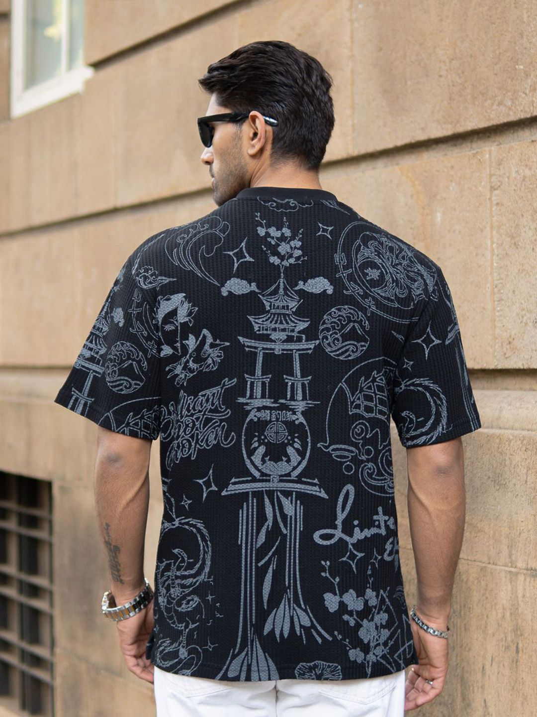 Powerlook Japanese Printed Henley Collar Drop-Shoulder Sleeves T-shirt