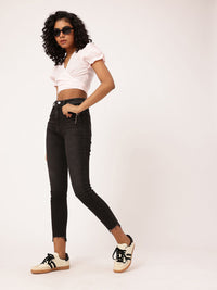DressBerry Women Grunge Touch Skinny Fit Mildly Distressed Light Fade Frayed Cropped Jeans