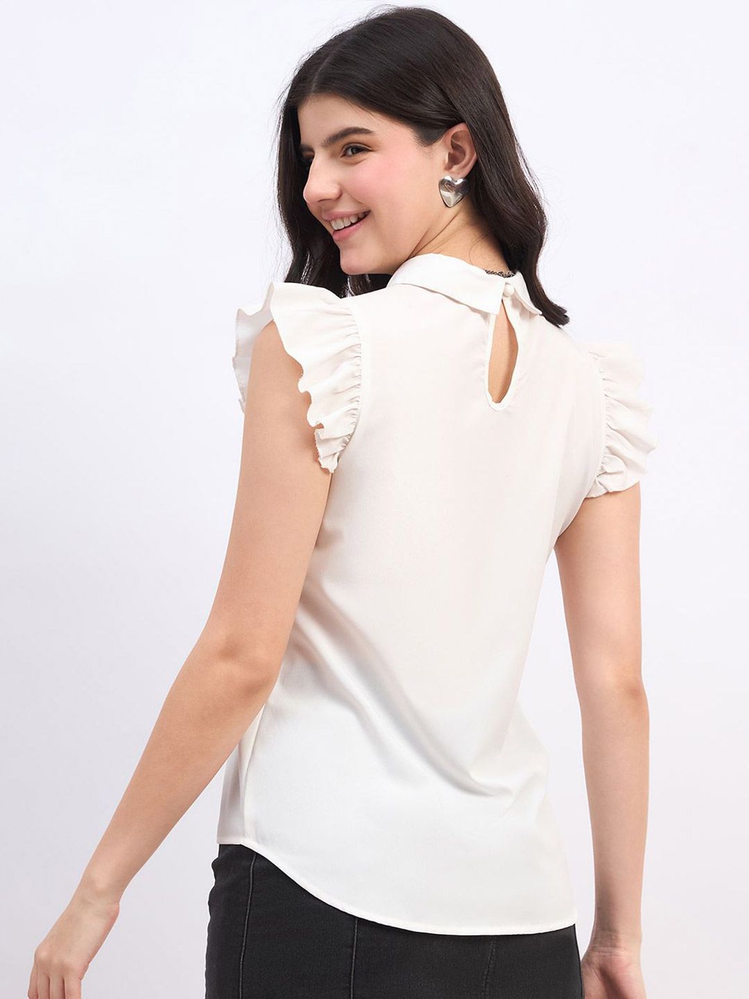 Berrylush Tie-Up Neck Ruffles Top