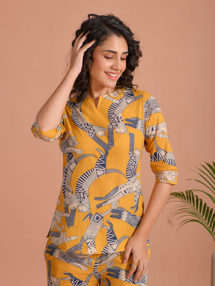 Sanskrutihomes bercetak leher Tunik Kapas Tulen dengan seluar bersama set