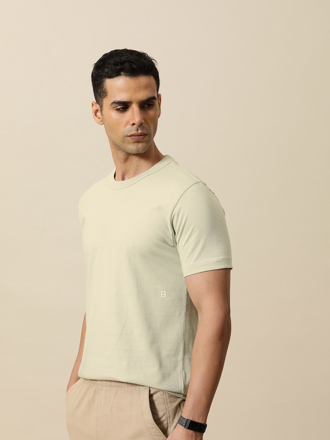 Mr Bowerbird Round Neck Tailored Fit T-shirt With a Notebook