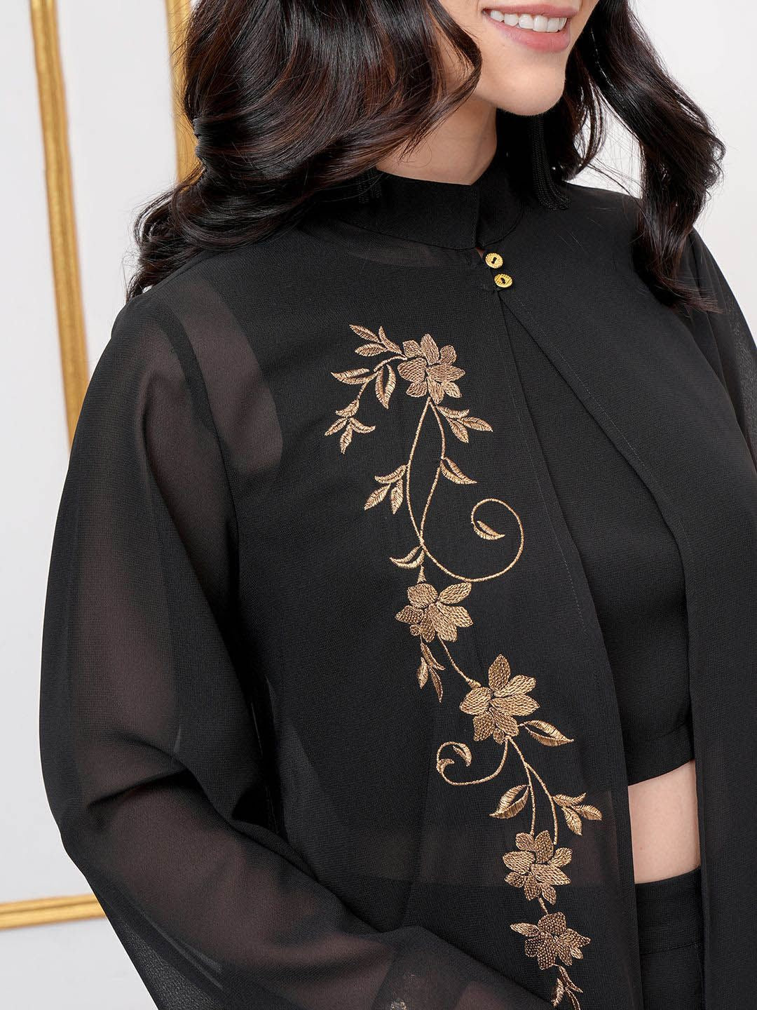 Vishudh Round Neck Sleeveless Top Wth Palazzo With Embroidered Shrug