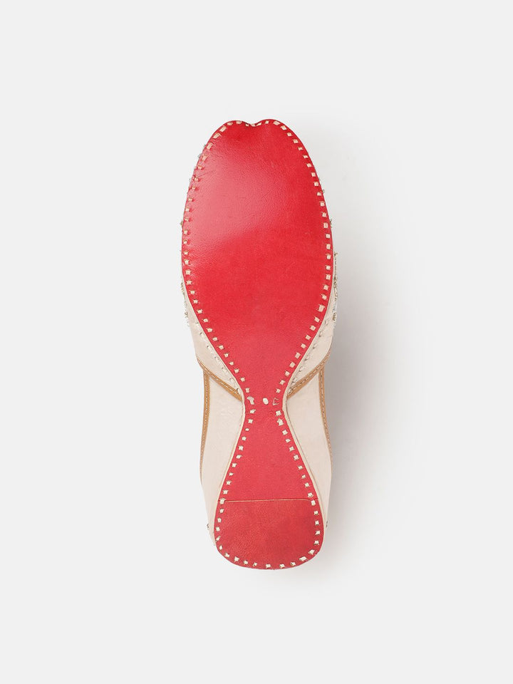 House of Pataudi Women Mirror Embellished Mojaris
