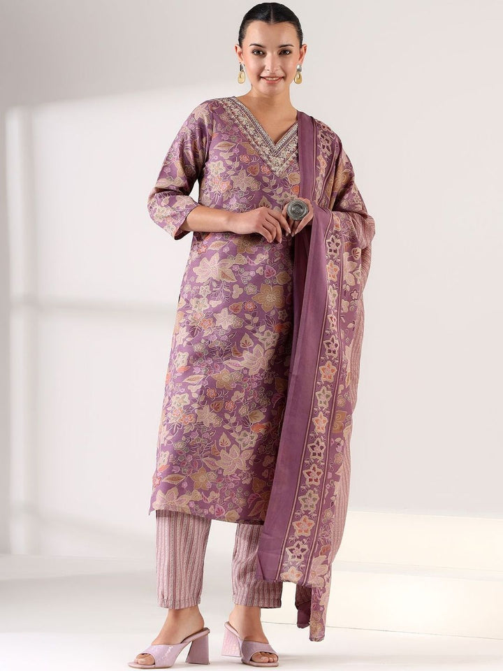 Mamicha Women Floral Printed Regular Thread Work Kurta with Trousers & With Dupatta