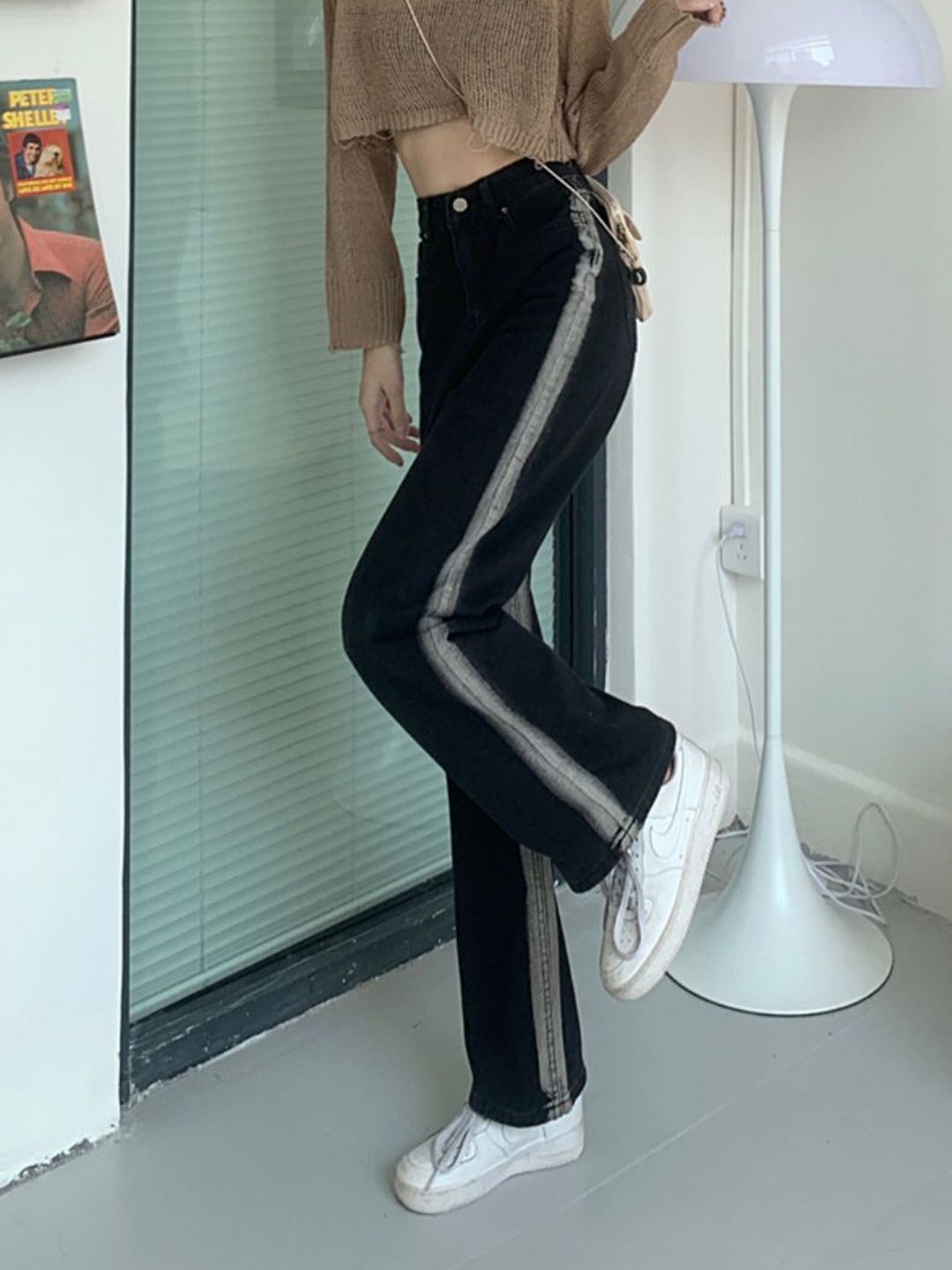 DressBerry Women Straight Fit with Side Striped Jeans