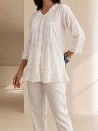 Baju Kasual Lurus Wanita House of Chikankari