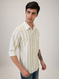SPYKAR Men Slim Fit Vertical Striped Spread Collar Cotton Casual Shirt