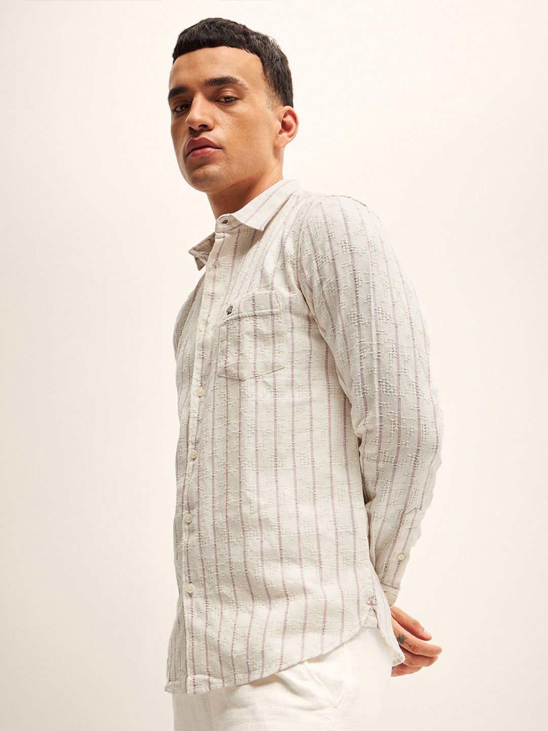 THE BEAR HOUSE Slim Fit Striped Casual Shirt