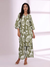 Varanga Floral Printed V-Neck Pure Cotton Straight Kurta With Trousers