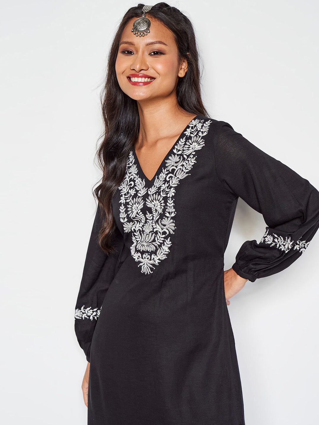 Global Desi Ethnic Motif Embroidered V-Neck A-Line Maxi Ethnic Dress