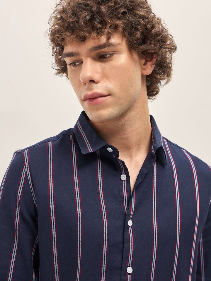 THE BEAR HOUSE Men Spread Collar Vertical Striped Cotton Slim Fit Casual Shirt