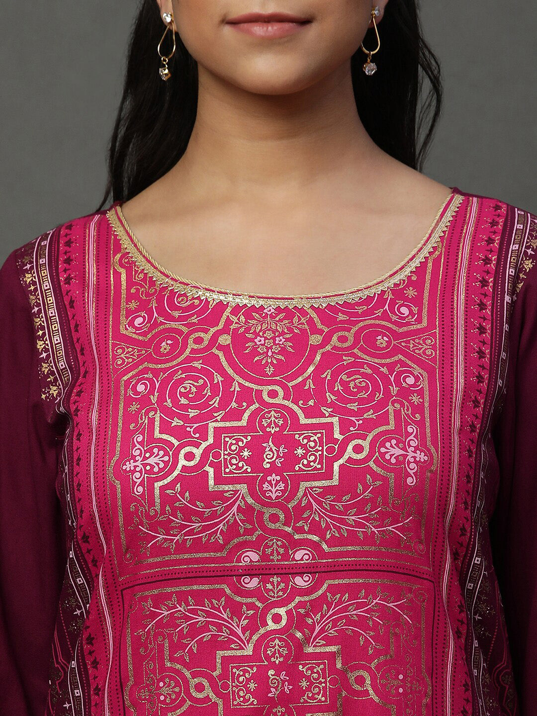 Motif etnik aurelia dicetak lurus kurta