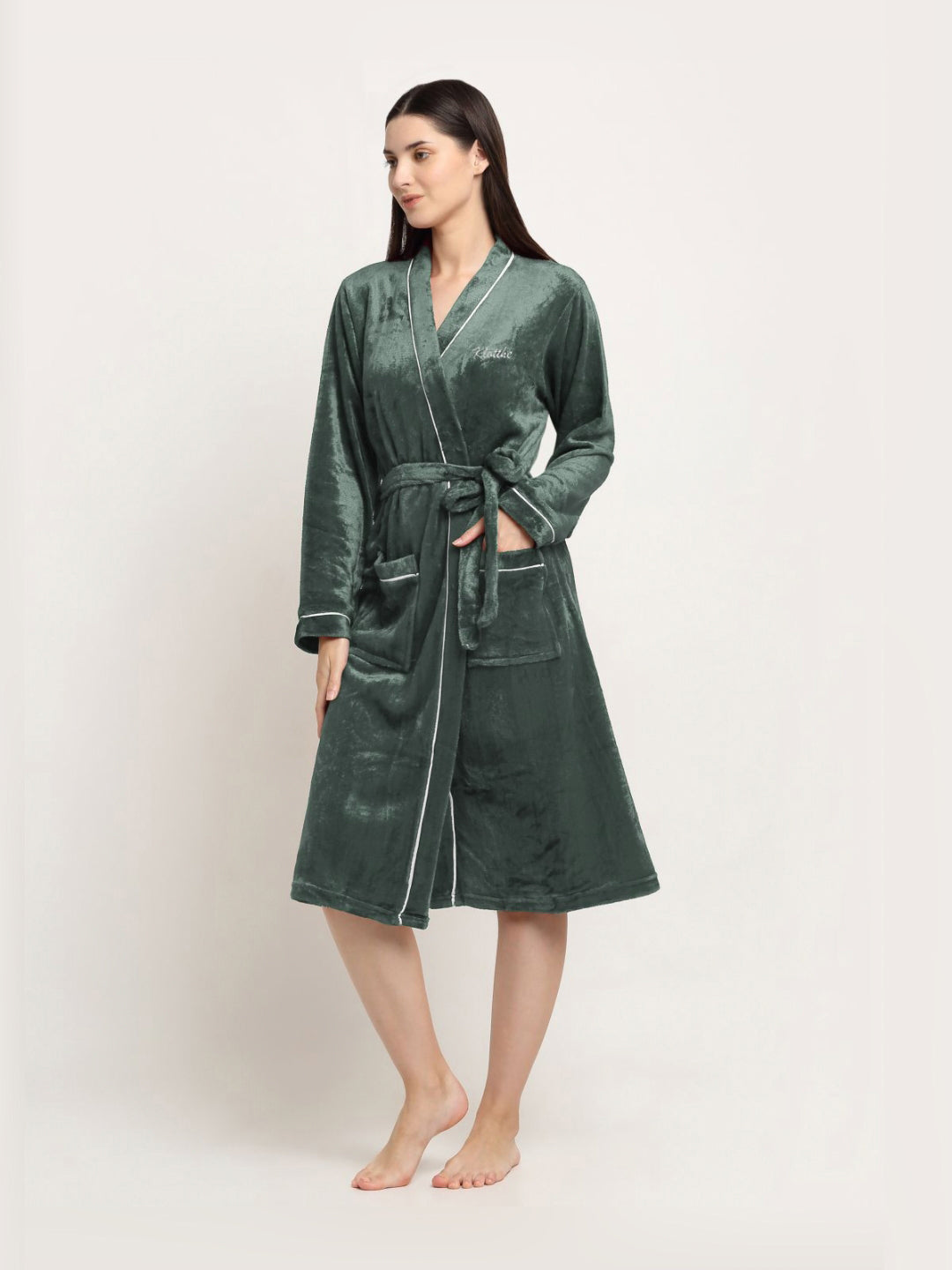 KLOTTHE Green Woolen Long Sleeves Bath Robe With Belt