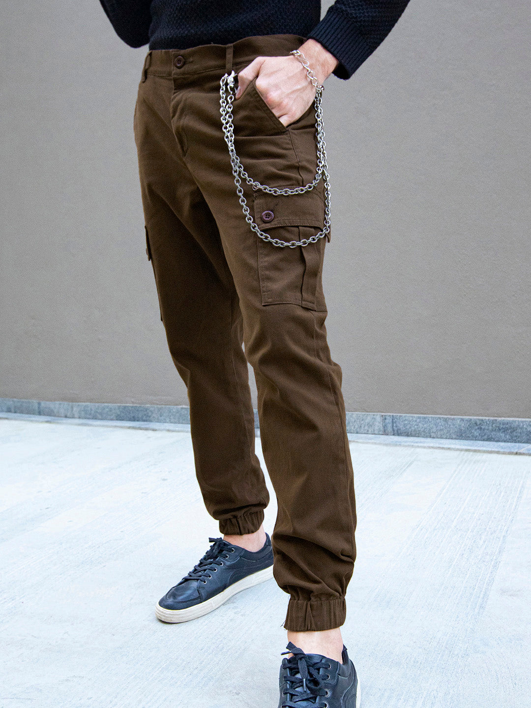 The Indian Garage Co Men Slim Fit Solid Cargos Joggers