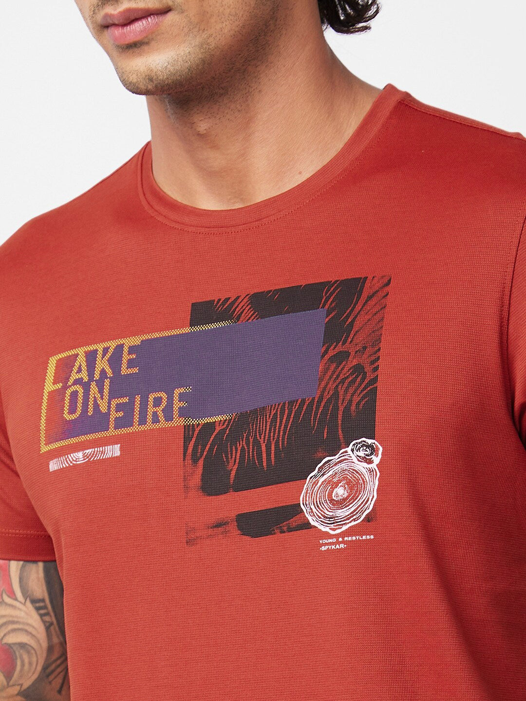 SPYKAR Graphic Printed Slim Fit Cotton T-Shirt