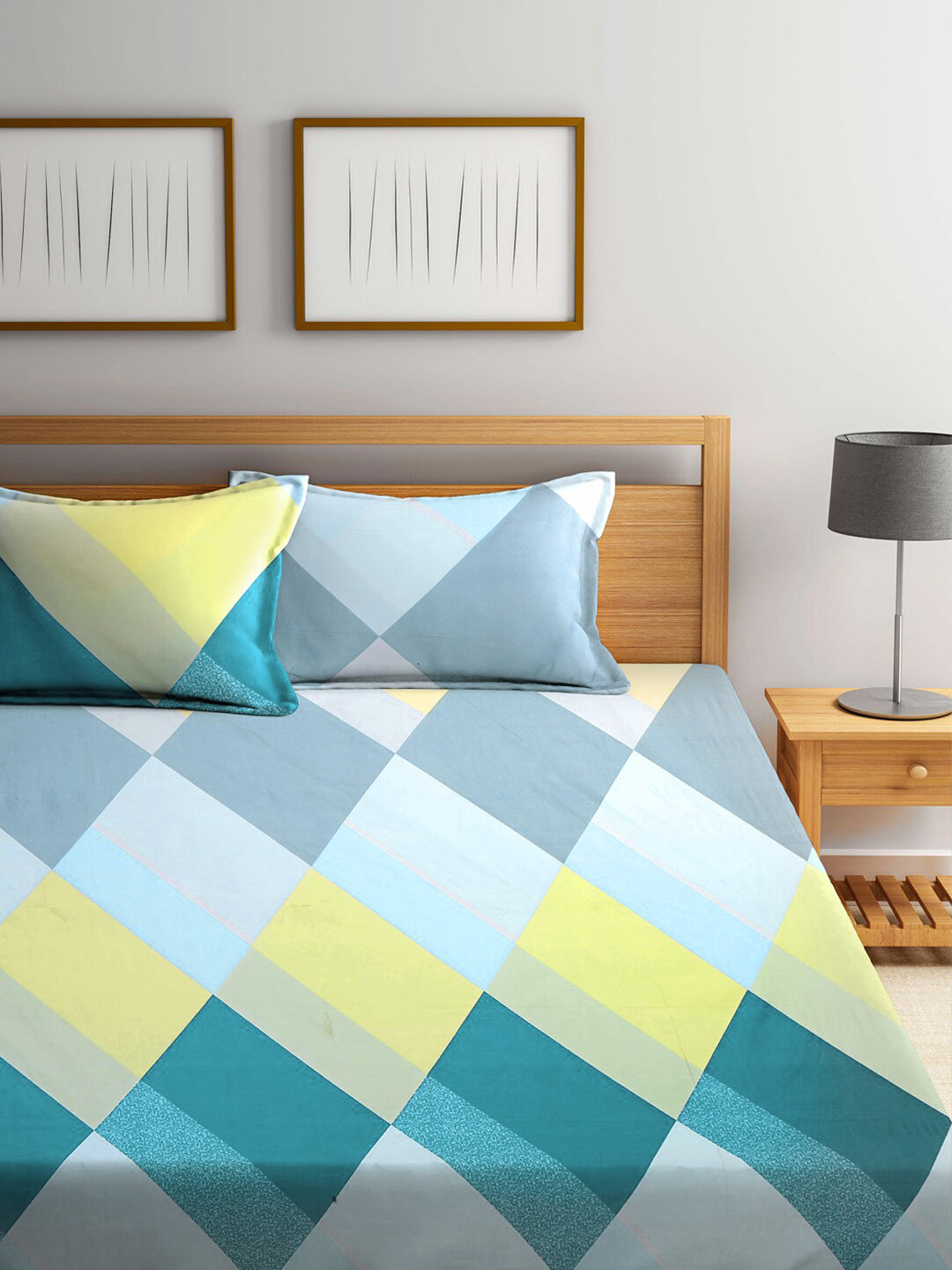KLOTTHE Turquoise Blue & Yellow Geometric 300 TC King Bedsheet with 2 Pillow Covers