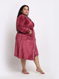 KLOTTHE Plus Size Red Woollen Long Sleeves Bath Robe With Belt
