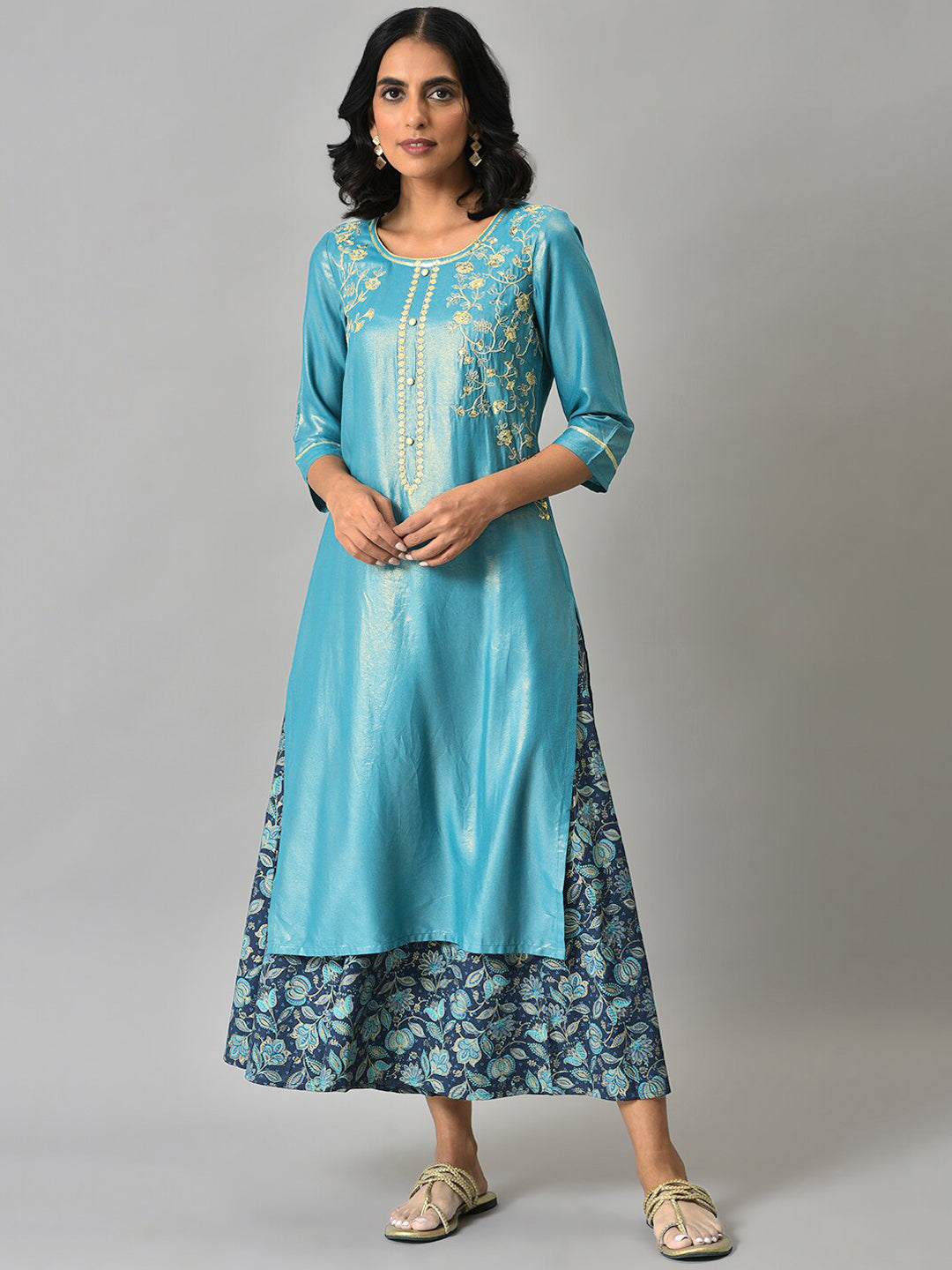 Aurelia Women Blue Zari Embroidered Kurta with Printed Culottes