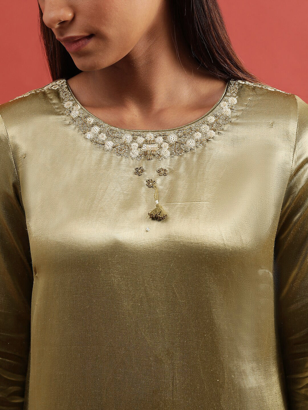Folk Song  Gold-Toned Floral Embroidered Round Neck Sequinned Straight Kurta