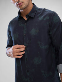 SPYKAR Men Slim Fit Opaque Abstract Printed Spread Collar Casual Shirt
