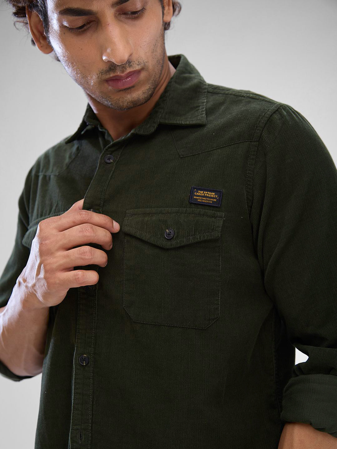 SPYKAR Pure Cotton Slim Fit Opaque Solid Spread Collar Casual Shirt