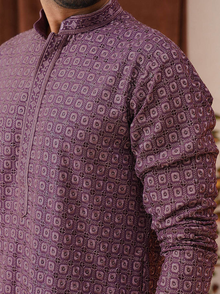 Jompers Men Geometric Embroidered Sequinned Kurta