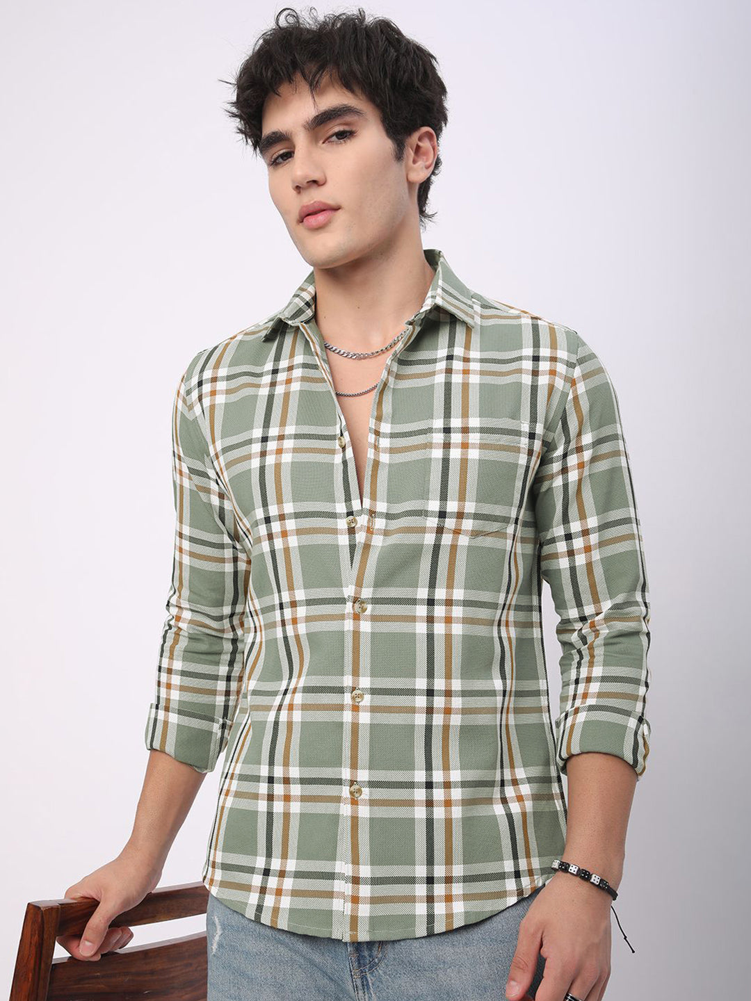 VASTRADO Classic Slim Fit Opaque Checked Pure Cotton Casual Shirt