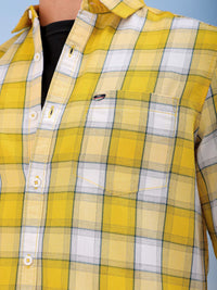 The Indian Garage Co Men Spread Collar Checked Cotton Slim Fit Casual Shirt
