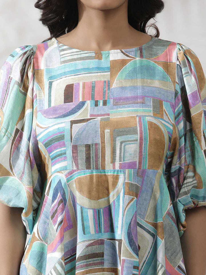 W Geometric Printed Puffed Sleeves Top