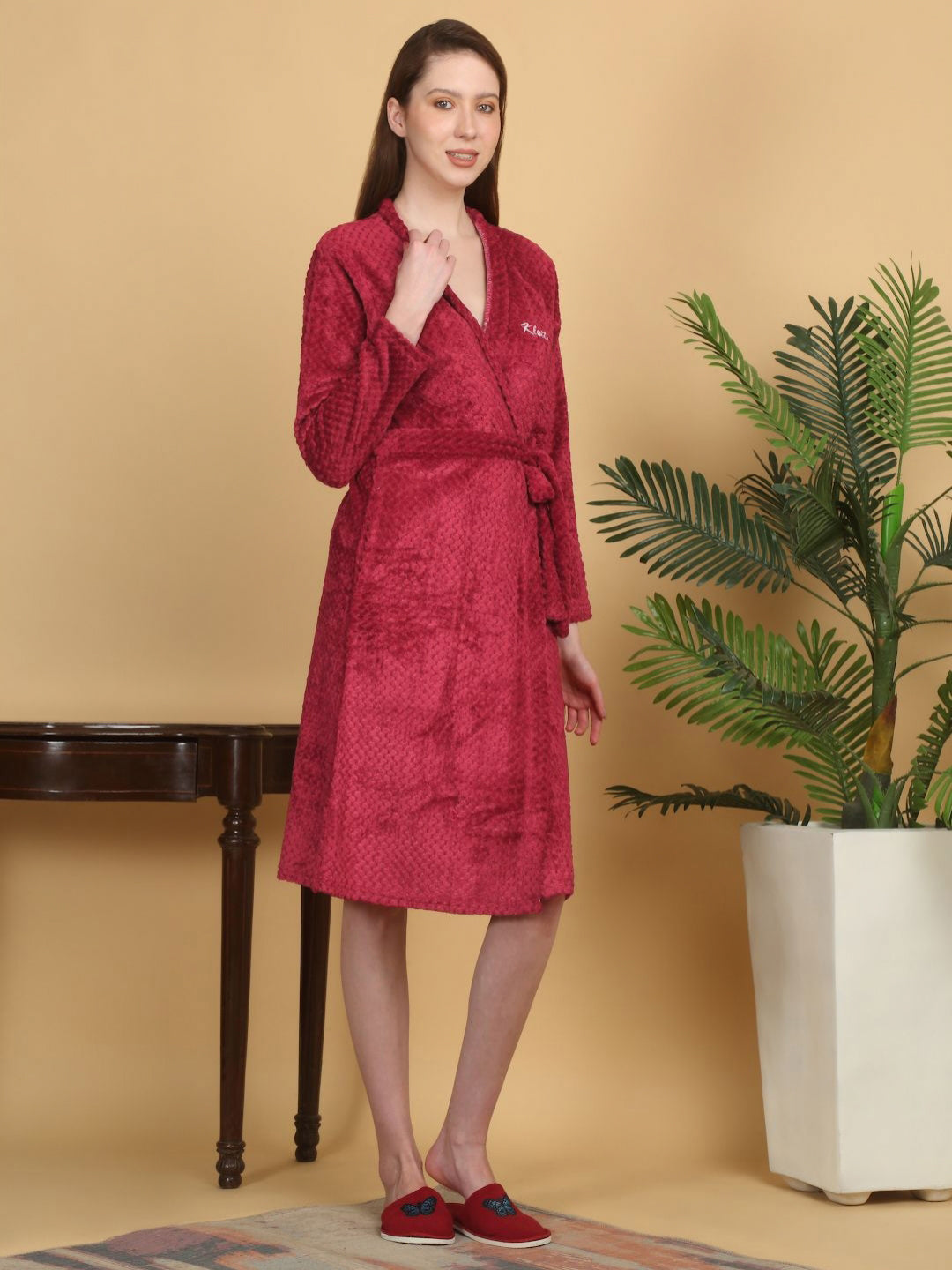 KLOTTHE Red Self Design Woollen Bath Robe With Belt