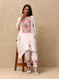 House of Chikankari Crafts Set Kaftan Wanita Solid Sulam Aari - Putih