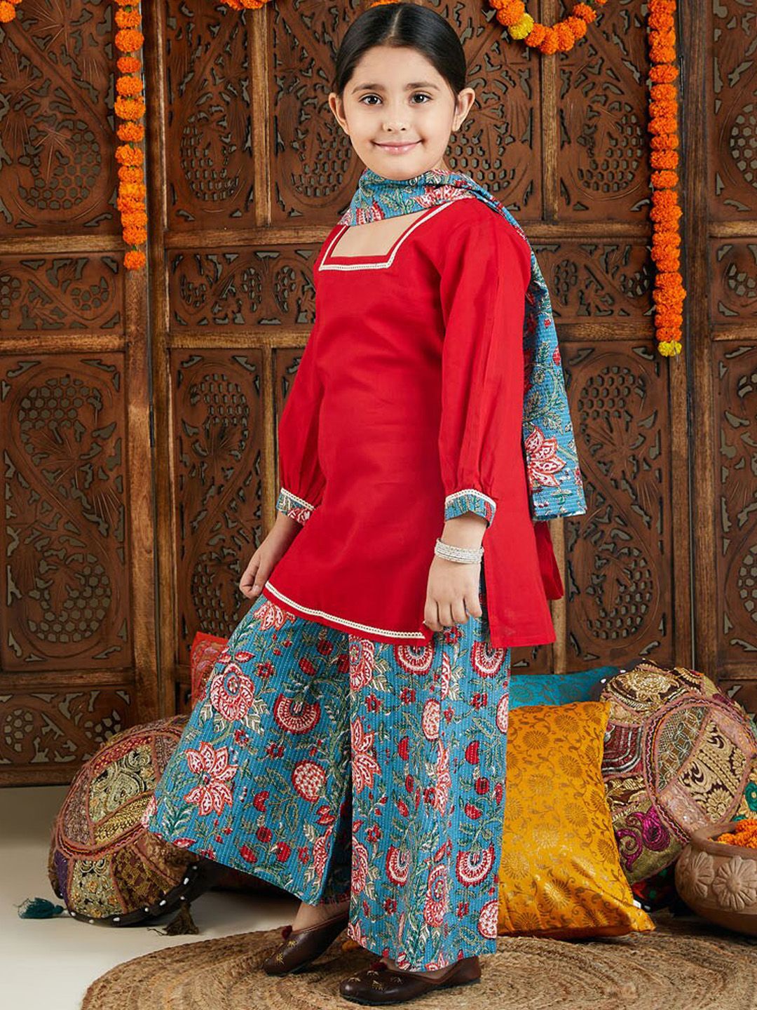 VASTRAMAY Girls Kantha Work Pure Cotton Kurti with Palazzos & Dupatta