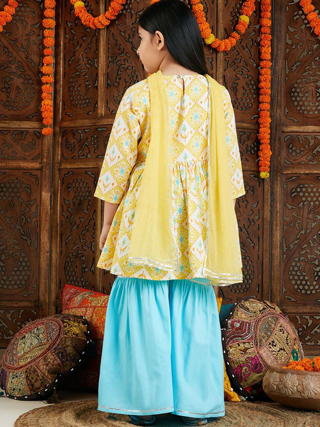 VASTRAMAY Girls Ethnic Motifs Printed Gotta Patti Cotton Kurti With Sharara & Dupatta