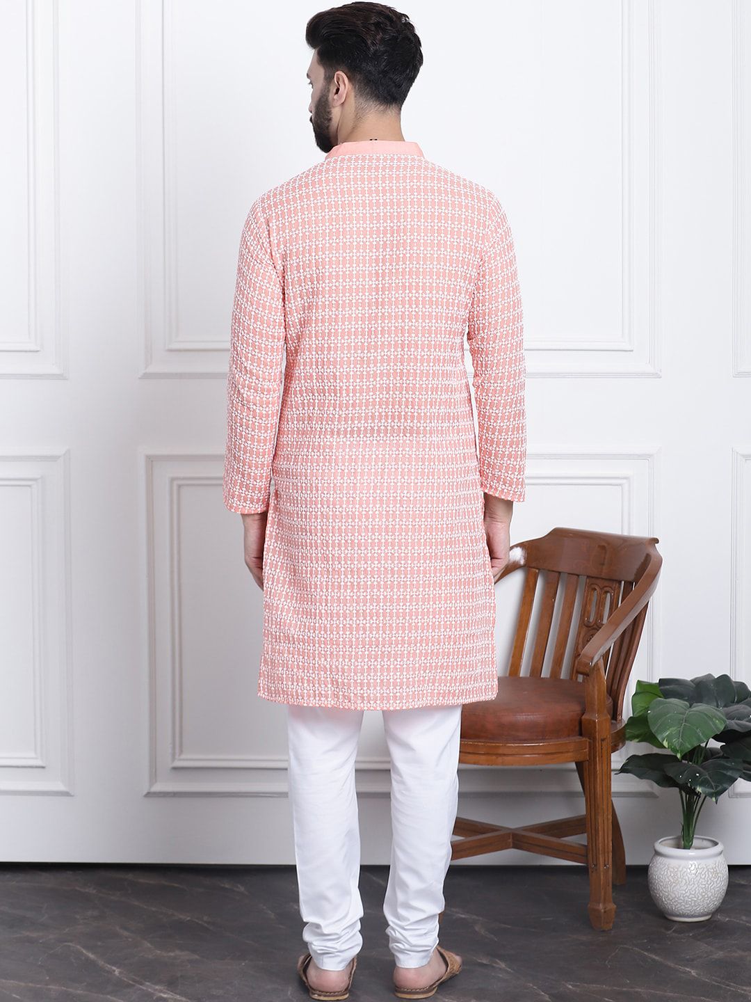 SOJANYA Floral Embroidered Regular Thread Work Pure Cotton Kurta with Churidar