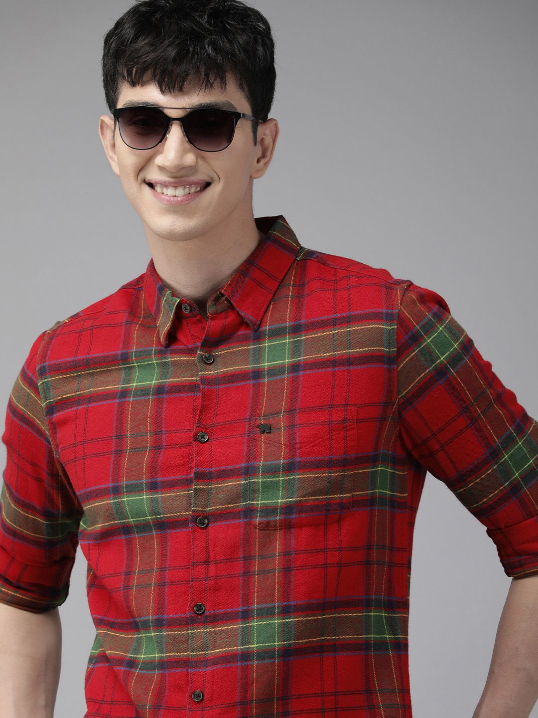 THE BEAR HOUSE Men Red & Green Classic Slim Fit Checked Cotton Casual Shirt