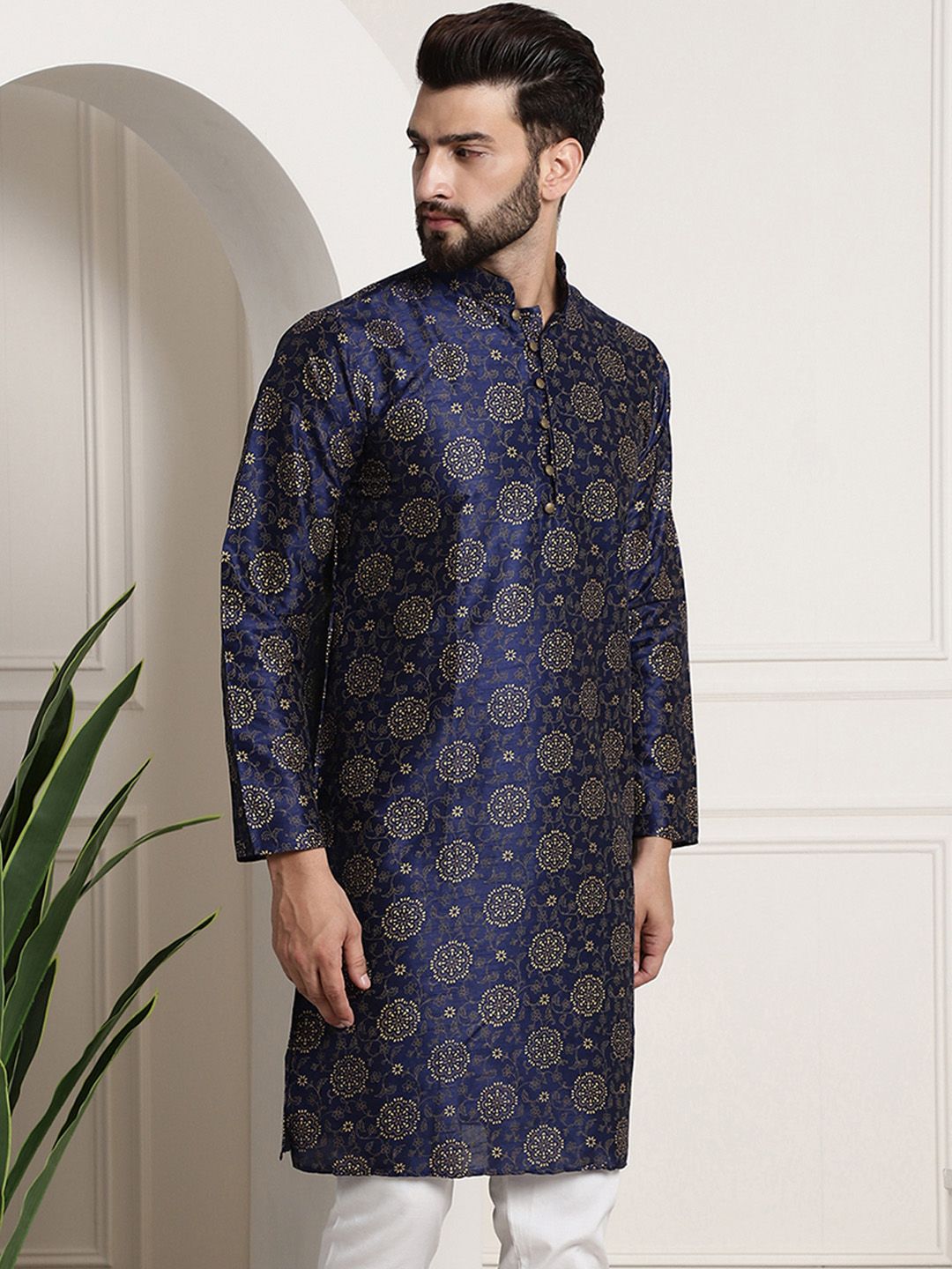 Sojanya Floral Printed Mandarin Collar Straight Kurta