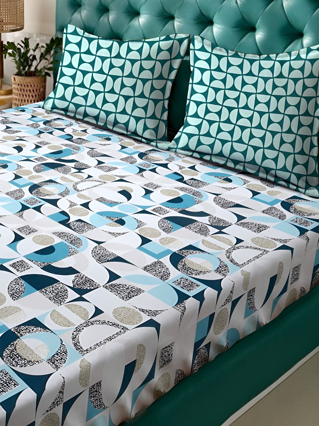 KLOTTHE White & Blue Printed 300TC Dilengkapi Cadar King Double Dengan 2 Sarung Bantal