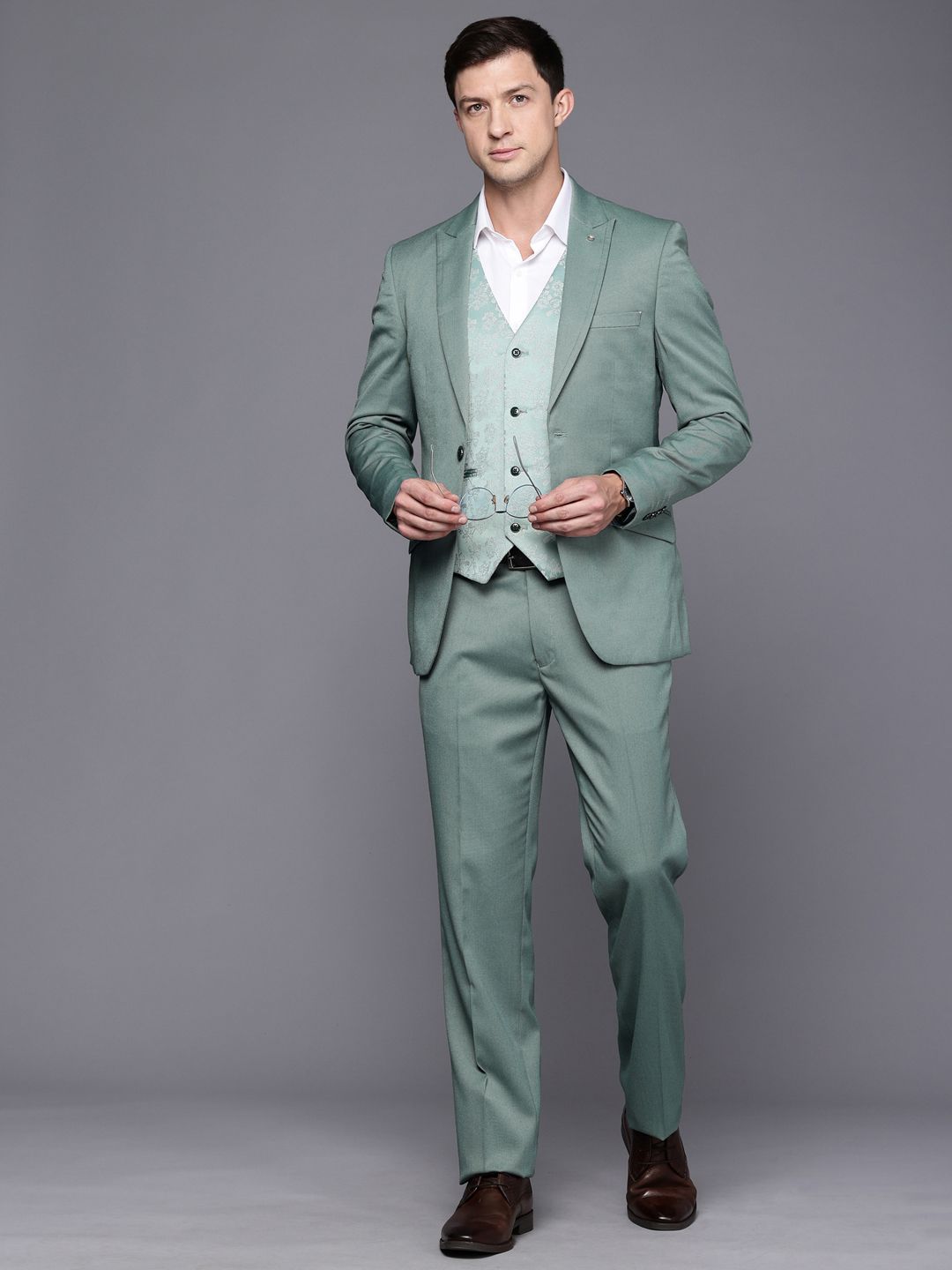 Raymond Contemporary Fit Single Breasted 3 Piece Party Suits