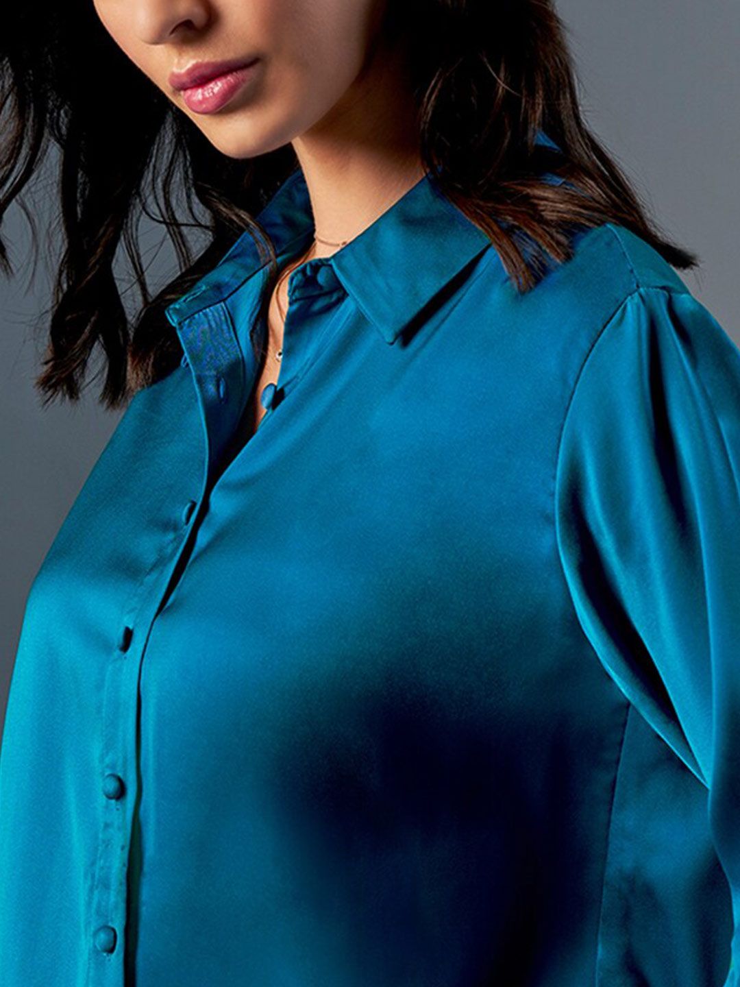 AND Cuffed Sleeves Shirt Style Top