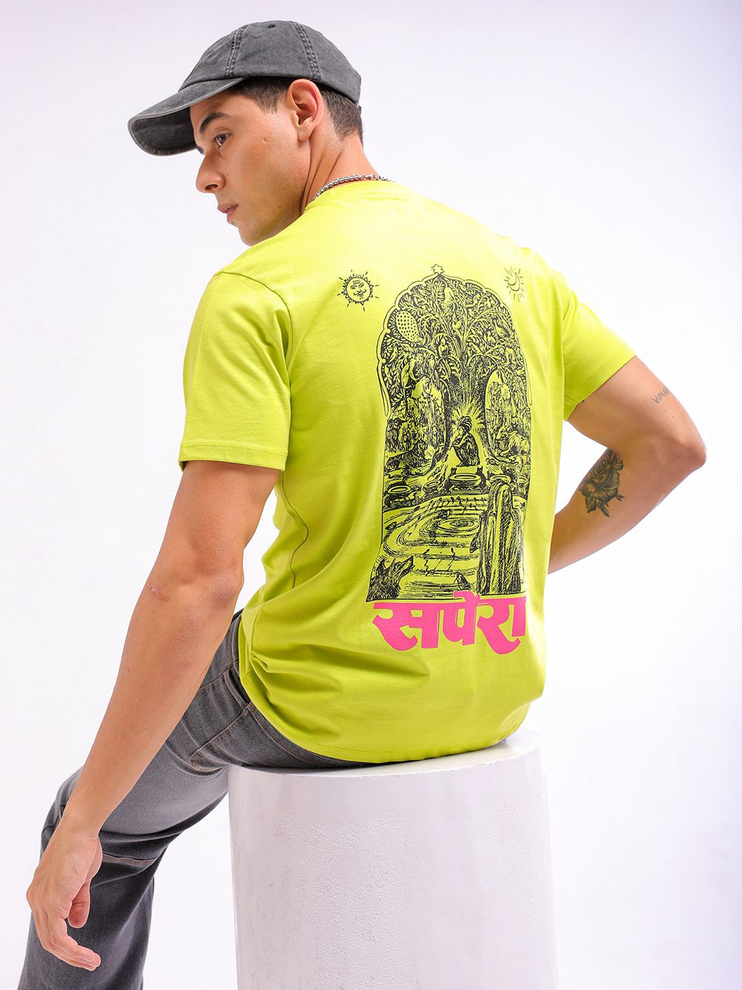 The Indian Garage Co Men Graphic Printed Pure Cotton Slim Fit T-shirt