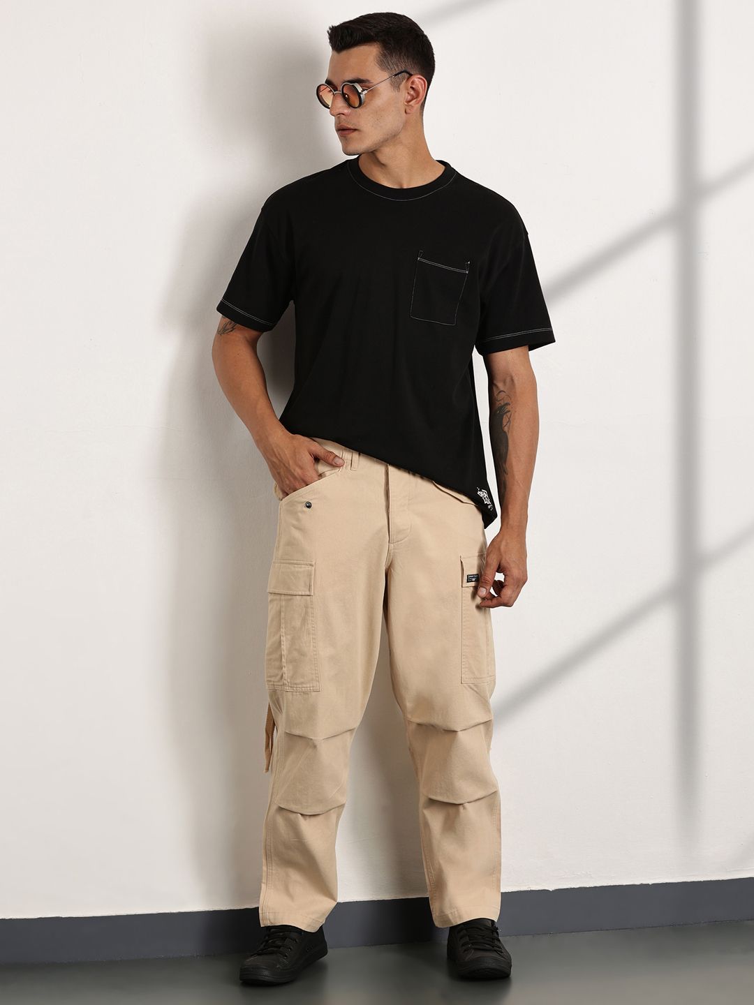 Thomas Scott Men Cricket Club Smart Loose Fit Cotton Cargos Trousers