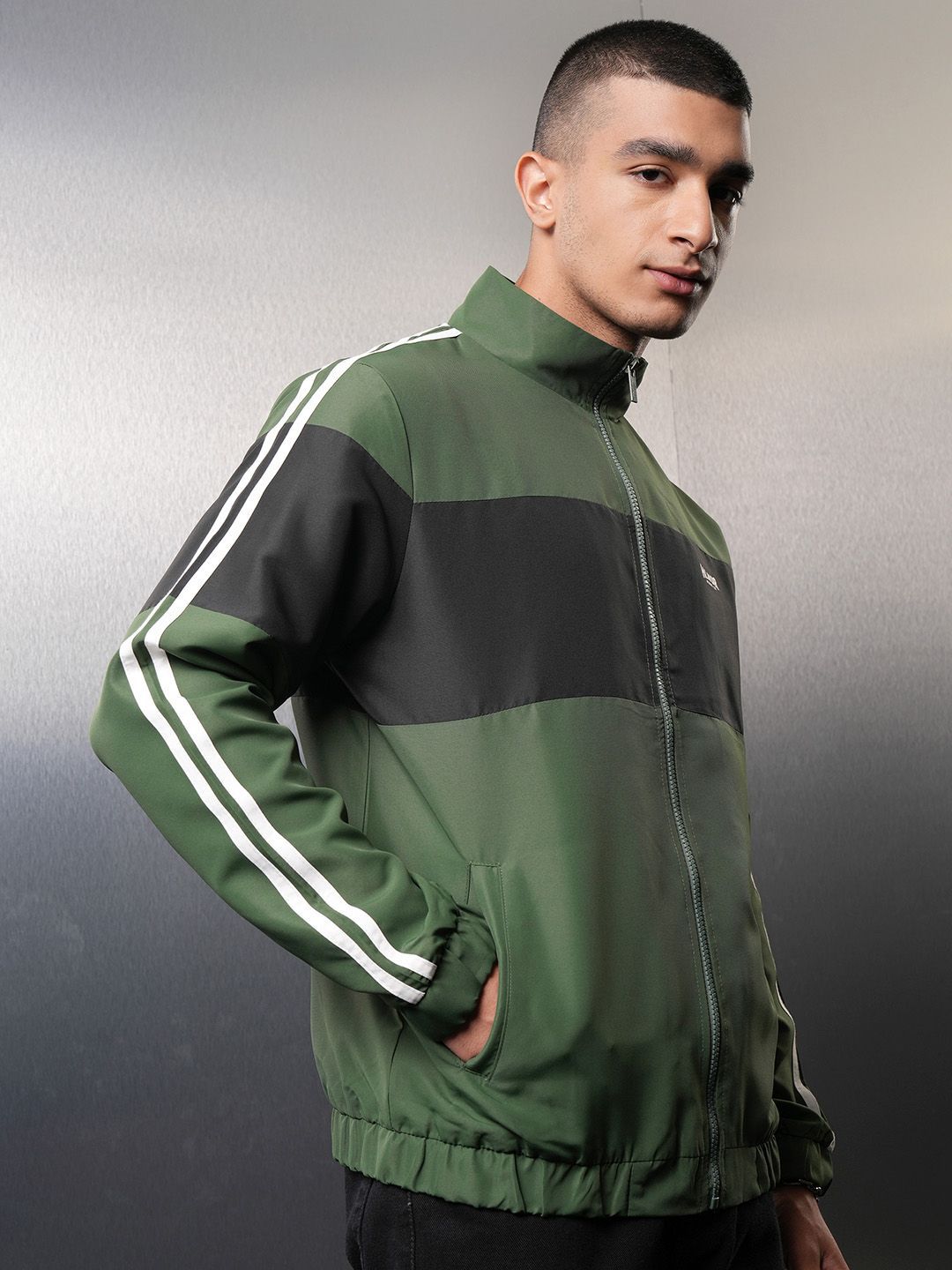 HIGHLANDER Men Colourblocked Crop Bomber with Patchwork Jacket