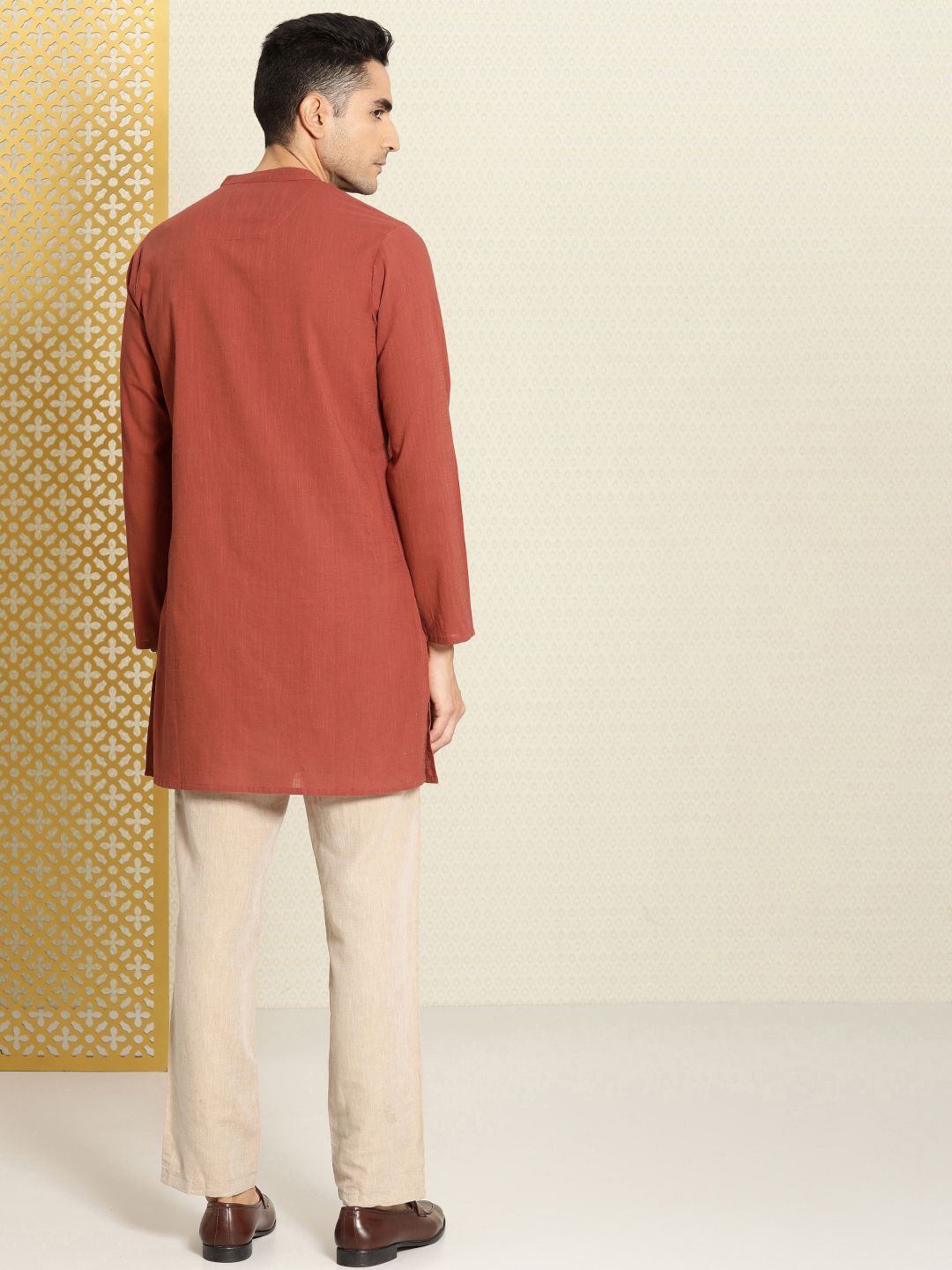 House of Pataudi Men Pure Cotton Solid Straight Mandarin Collar Rozana Kurta