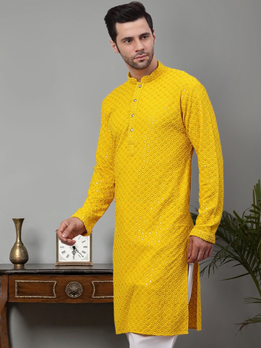 Jompers Floral Embroidered Chikankari Mandarin Collar Straight Kurta