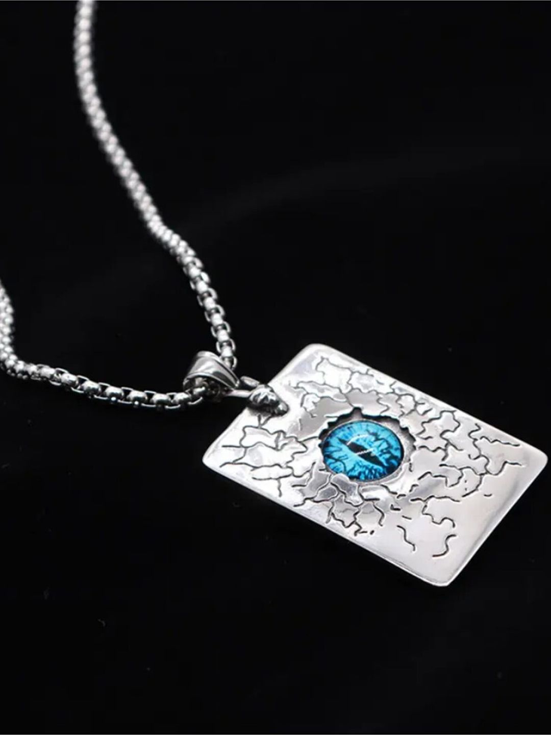 SALTY Men Silver-Toned Monster'S Eye Locket Chain