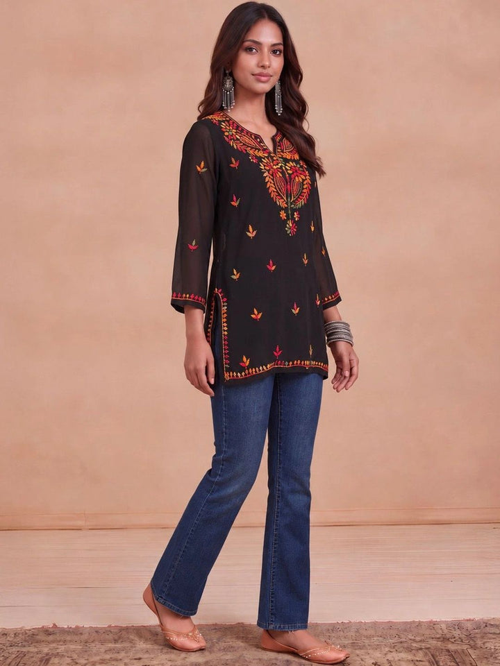 House of Chikankari Women Ethnic Motifs Embroidered Thread Work Georgette Kurta