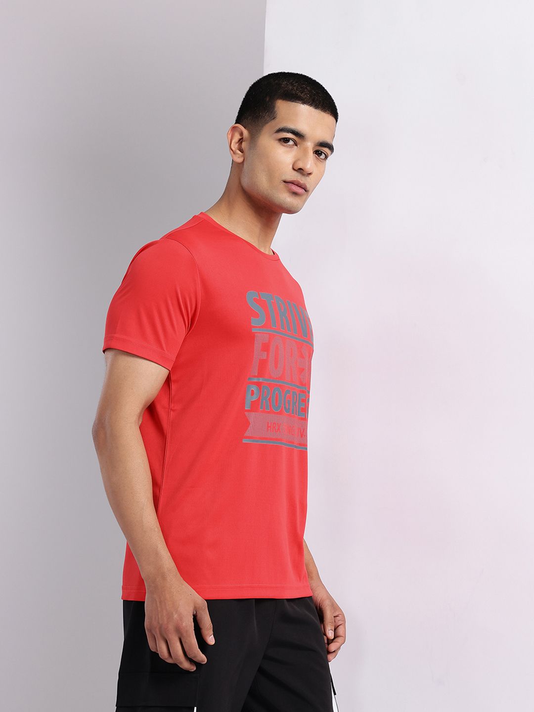 HRX oleh Hrithik Roshan Typography dicetak T-Shirt Latihan yang cepat-kering