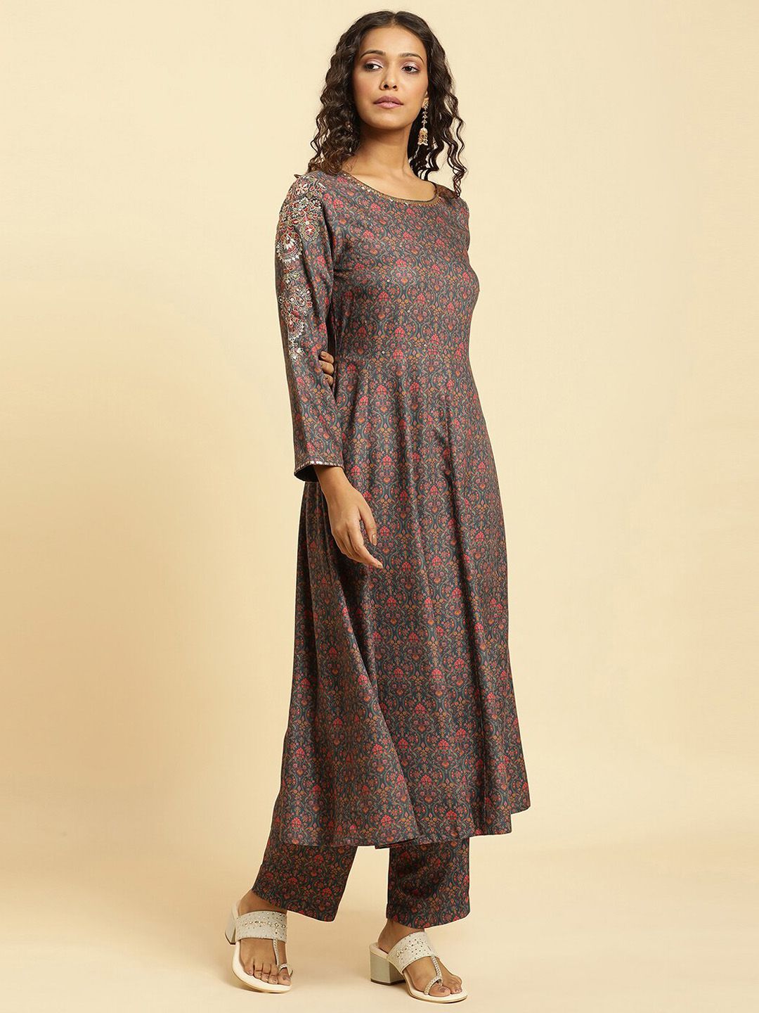 W Ethnic Motifs Printed Regular Sequinned Kurta with Trousers